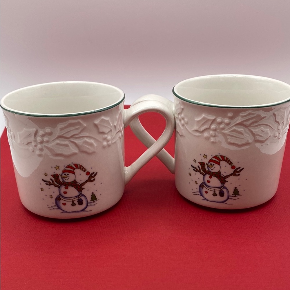 Vintage GEi Winter Scene Cappuccino Snowman Mugs Discontinued